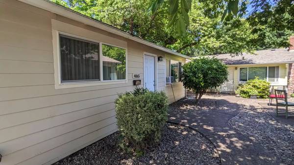 A community to call home: Experience our 2 BR, 775 Sq Ft. 1