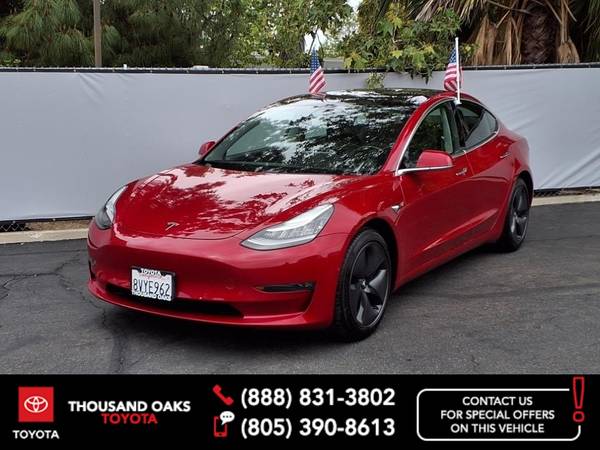 2018 Tesla Model 3 Rojo Excelente Oferta**DISPONIBLE** - $18,995 (1000 OAKS / LOS ÁNGELES Y VENTURA)63624673362817120