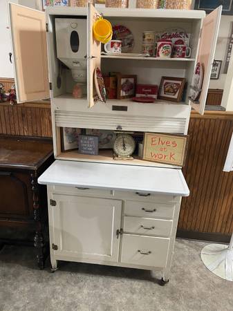 Hoosier cabinet 1
