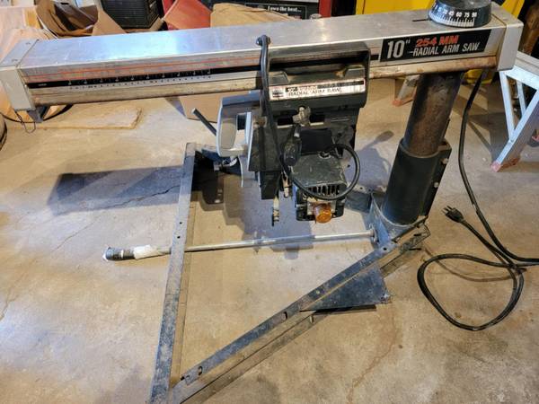 10" Radial Arm Saw Montgomery Ward 1