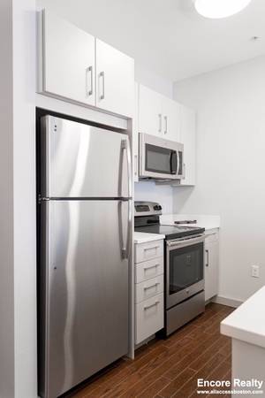$3,500 / 1br - 705ft2 - 12/1/25! LUXURY 1 BED! COOLIDGE CORNER! GYM! GARAGE PARKING! PETS! (Brookline)63699215379329124