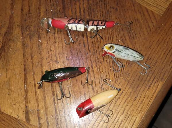 Vintage Wooden Fishing Lures 1