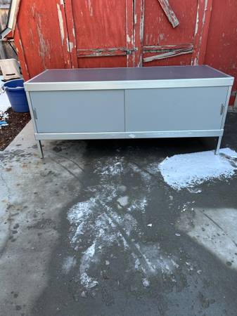 Work bench console. 1