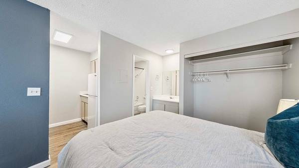 $799 / 1br - 496ft2 - 1 bedroom, all utilities included, in Las Vegas, NV (920 Sierra Vista Dr, Las Vegas, NV)63907027649411121