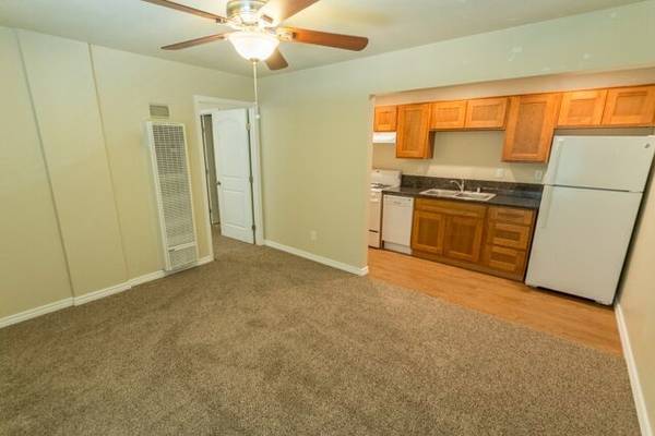 $1,450 / 1br - 500ft2 - Fall Special - 1 Month Free! Contact us Today Ready NOW! (West Sacramento)63900567279106124