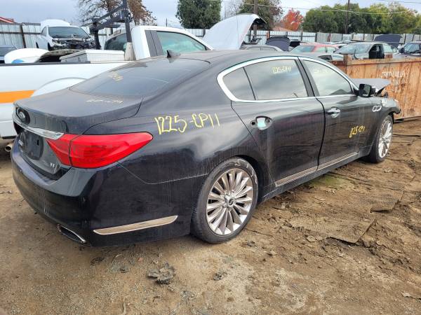 2015 KIA K900 (PARTING OUT) 1