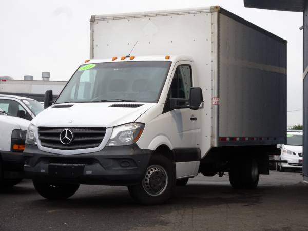 *2014* *Mercedes-Benz* *Sprinter 3500* *Camión con caja larga de 14 pies* - $15,950 (Tacoma)63623616505987124
