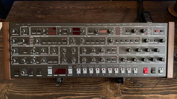 Sequential Prophet 6 Desktop Synthesizer 1