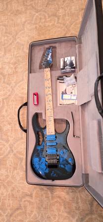 Ibanez JEM 77P w/ Hardshell Case 1
