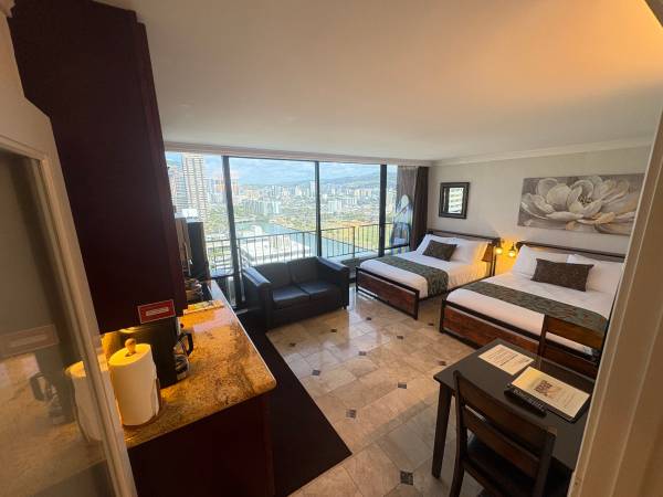 $125 / 440ft2 - 🔴 Estudio en piso alto en el Royal Garden. $125 a $145 + impuestos (Waikiki, Honolulu, Oahu)63686727449857122