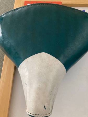 vintage green and white seat 1