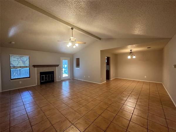$1,895 / 3br - 1537ft2 - 3/2 House for $1895 near Parmer/McNeil! Great Deck/Backyard! (Parmer/McNeil)63922560654339121