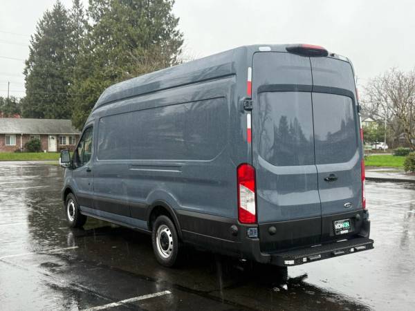 2020 Ford Transit 250 - Photo 3