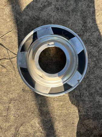1984 Chevy K10 Pickup Hubcap - Front Wheel w/ Lockout Hubs 1