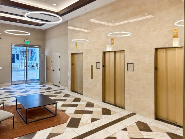$650 Welcome To Your New Downtown Office! 35% Off Today! (Houston)63760533166211122