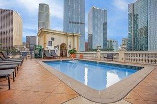 $2,599 / 2br - 981ft2 - 2 bedroom, Two Night Lit Tennis Courts, Heated Swimming Pool (722 Bixel St., Los Angeles, CA)63774461171713124