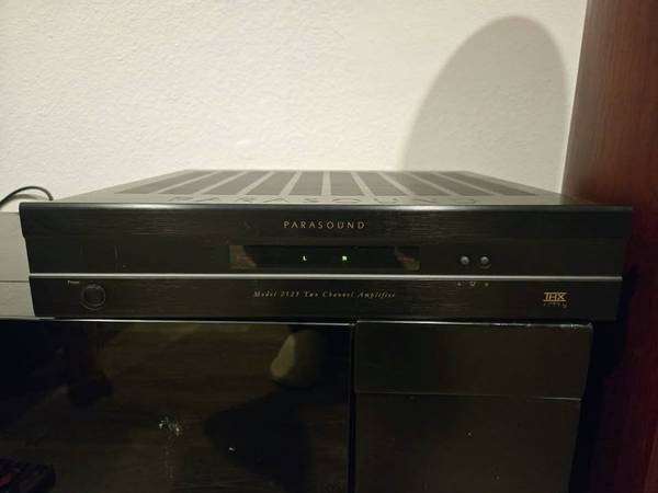 Parasound 2125 / Stereo Amplifier / Hi-FI / THX /125 watts per channel 1