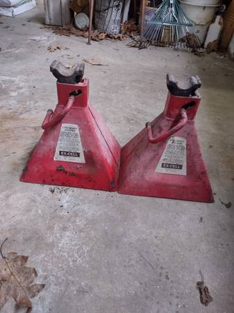 5-ton jack stands 1