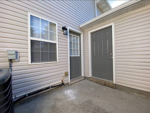$1,495 / 2br - 01025ft2 - 250% off first month (Knoxville)63815695083393121