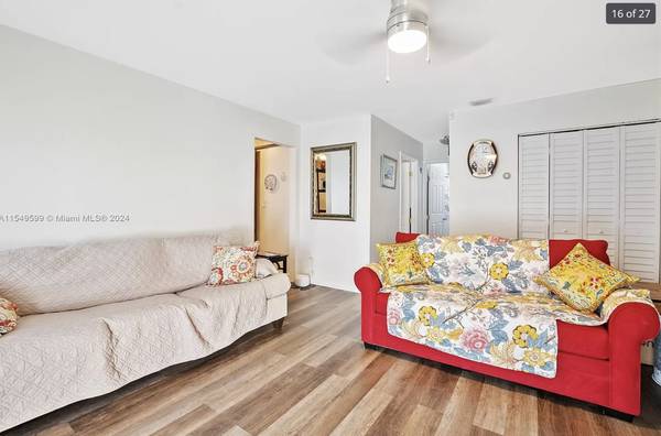 $2,650 / 2br - 1200ft2 - 2b/1b Duplex for Rent (Miami)64051005468931123