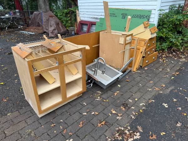 Free Kitchen Cabinets, Sink, Faucet 1