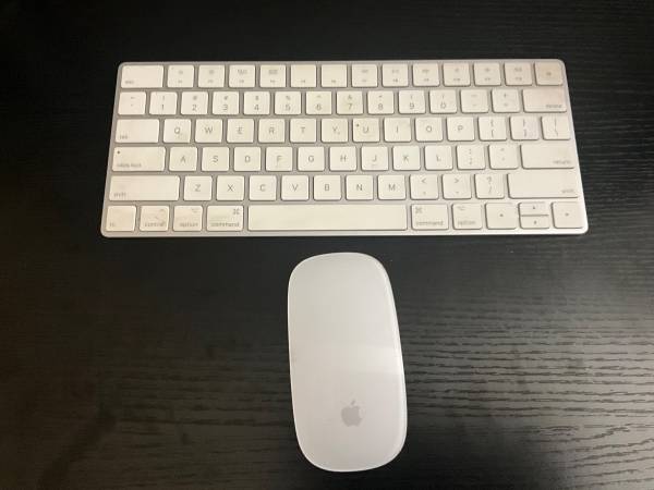 Apple keyboard 1