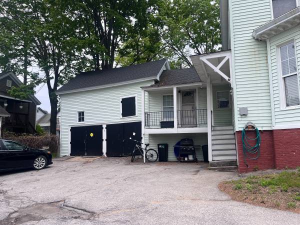 garage bay 1