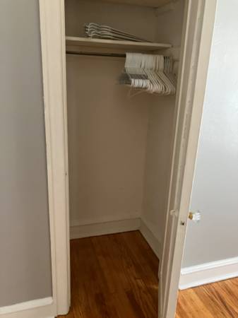 $1795.00 / 3br - 1200ft2 - $1795- 3 Bedroom/1 Bathroom House in Mayfair64046038671617123
