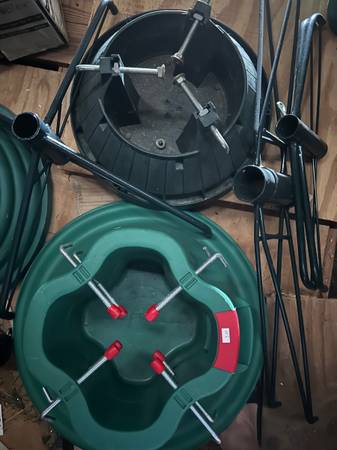 Christmas Tree Stand 1