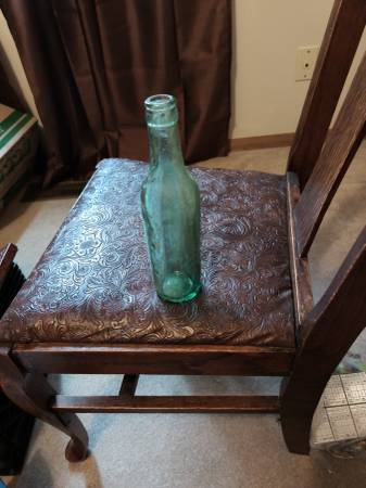 Vintage Green Bottle Don't Know about what bottle was for. 1