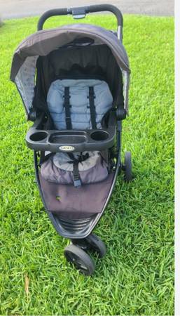 Graco foldable baby stroller / jogger 1