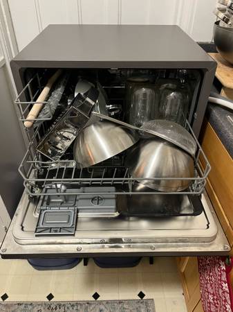 Countertop Dishwasher 1