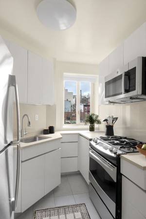 $2,475 / 2br - 120ft2 - King/Queen 2Bed/1Bath,770 SQ FT For flexible move-ins in Sept! (East Village)63689899073665123
