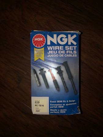 NGK RC-TE16 Spark Plug Wire Set 1
