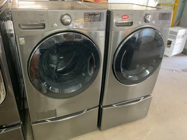 **LG GRAPHITE GRAY FRONT LOAD, GAS WASHER DRYER SET**ON SALE NOW** 1