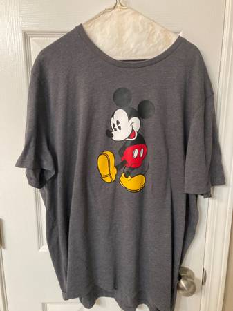 Mickey Mouse t-shirt 2XL 1