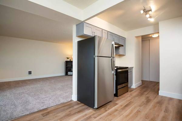$1,595 / 2br - 960ft2 - ¡Celebra los mejores momentos de la vida en un hogar diseñado especialmente para ti! (Clackamas)63672565037955122
