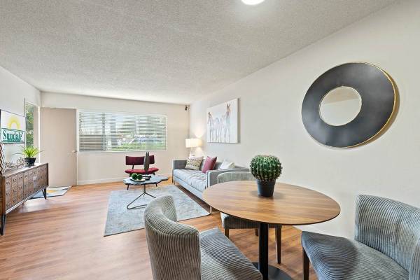 $2,375 / 1br - 585ft2 - Built-In Microwave Ovens, Clubhouse with Fireplace, 1 BD (fremont / union city / newark)63682779190913123