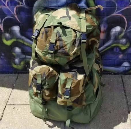 US
🇺🇲 CREWMANS EQUIPMENT PACK 1