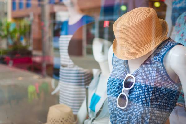 Retail Store For Rent  -BUSIEST STREET IN BELLEROSE- 1