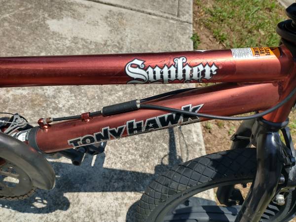 Bicicleta BMX Tony Hawk para niños de 18" - $50 (Buford)63469931769603123