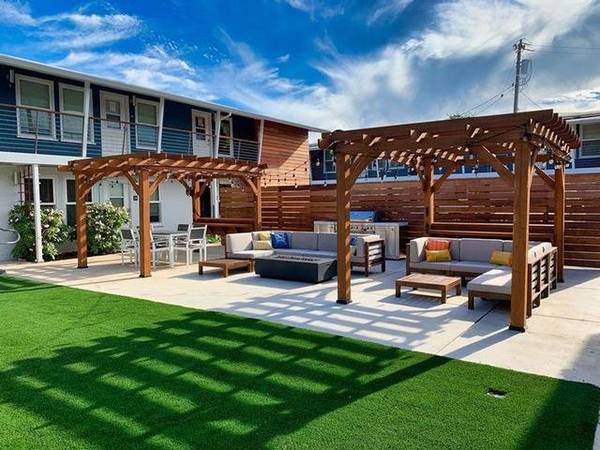 $3,595 / 2br - 700ft2 - Amazon Package Lockers, Brand New Apartment Renovation (berkeley)63176453503107124