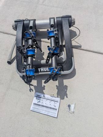 Thule Locking Hatchback or Truck Mount Bike Rack 1