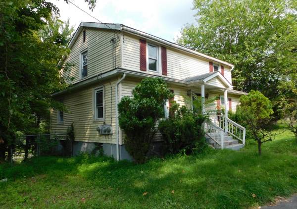 $255,000 / 4br - 1455ft2 - Two Family 4 bedroom HUD home on 0.12 acre (130 James St, Rosendale, NY 12472)64198017470977121