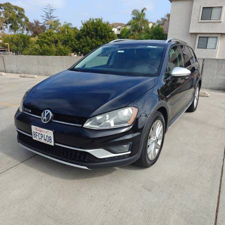 2017 Volkswagen Golf Alltrack TSI - $8.950 (Chula Vista)63440274984579120