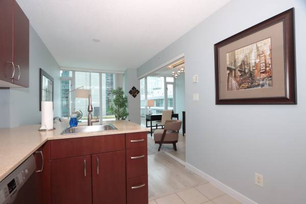 High Quality Accommodation, Meticulously Clean. FULLY FURNISHED 1