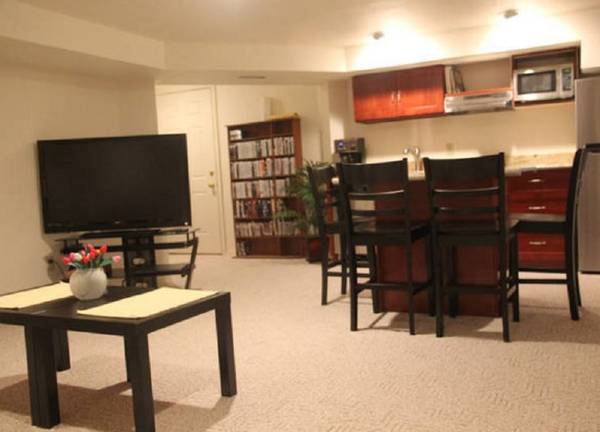 $1,650 / 1br - 750ft2 - Cute, Clean & Private Furnished Apartment (Bellingham (Sudden Valley))63935321766914122