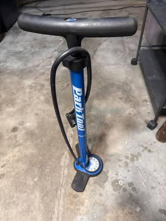 Park Tool PFP-8 hand pump 1