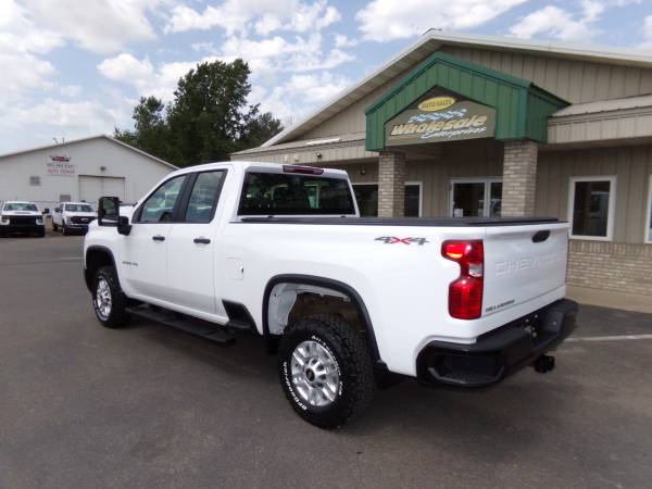 2024 Chevrolet 2500HD Doble Cabina Caja Corta 4x4 V8 4WD - $42,995 (Carretera 8, Forest Lake, MN)63481431233411122