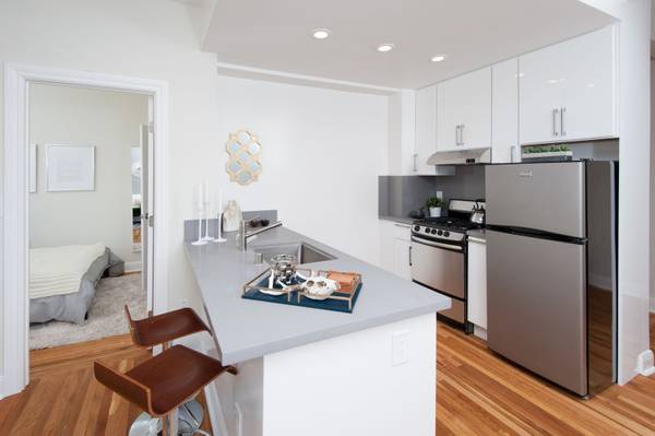 $2,995 / 1br - 474ft2 - 1 BR/Tenderloin/Large Closets/Washer/Dryer/GC 1 Mons Rent+$95 Move-In! (tenderloin)63850427060483124